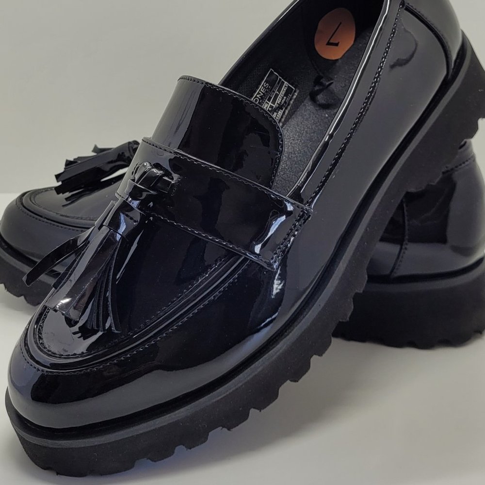 Jones New York Signature Priscilla Loafers Black Patent Tassels Women Shoes, 7